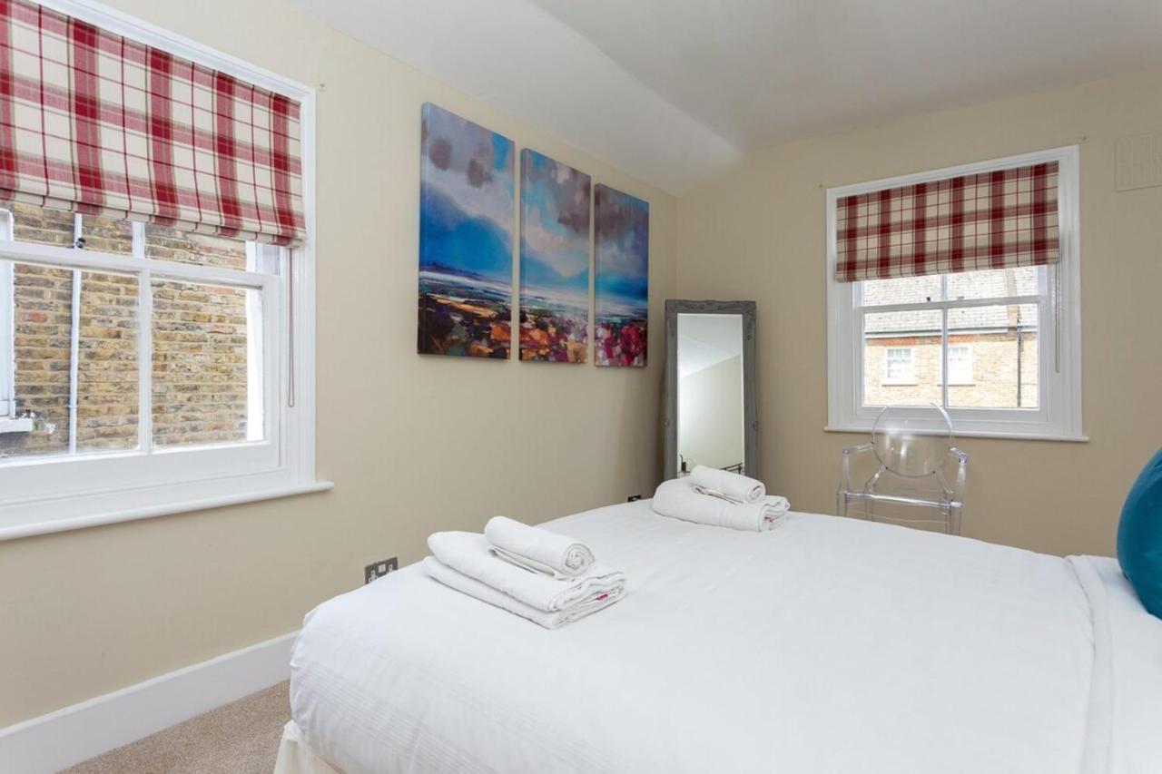 Quaint 2 Bedroom Flat - 9 Minutes Walk To Vauxhall Tube London Kültér fotó